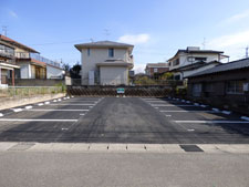 西伊敷7丁目駐車場